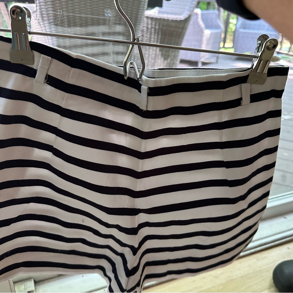 Zara Basic Collection Shorts - Picture 2 of 4